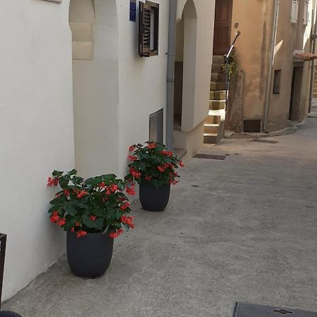 Old Town Lux Lägenhet Baška Exteriör bild
