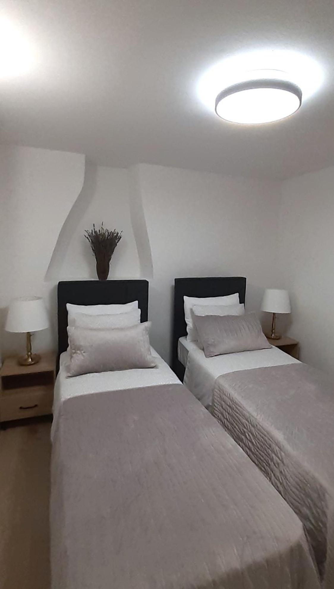 Old Town Lux Lägenhet Baška Exteriör bild